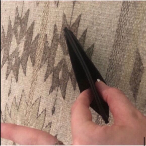 Black Alligator Print Cardholder Wallet - Picture 2 of 6